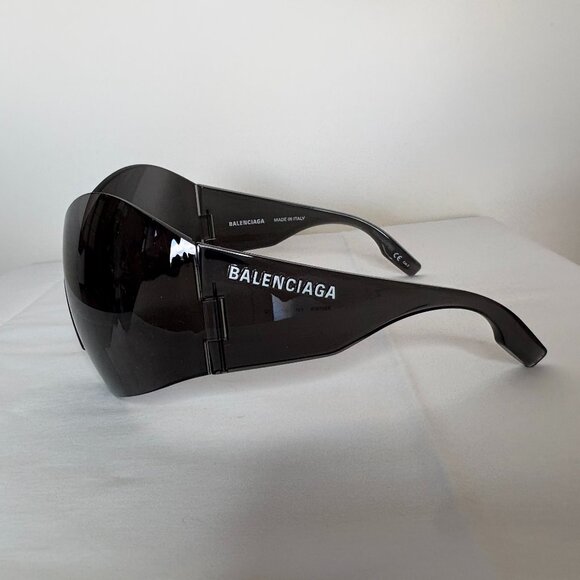 Balenciaga Mask Sunglasses | Worn Once - Picture 7 of 16